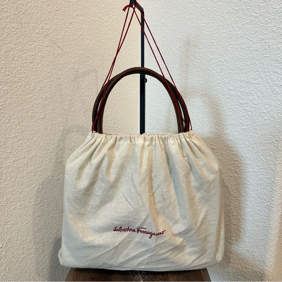 Authentic! Salvatore Ferragamo Gancini Women's Flap Tote Handbag Brown Leather - Picture 14 of 14